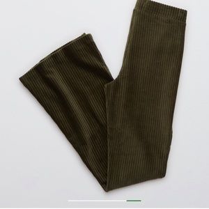 Aerie Groove-on Velour High-Waisted Flare Pant